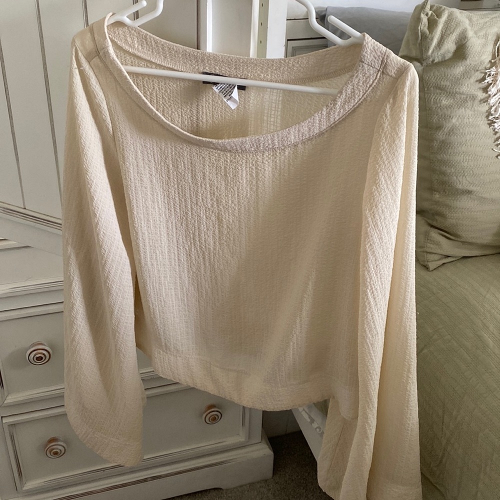 Bell sleeve crop top
